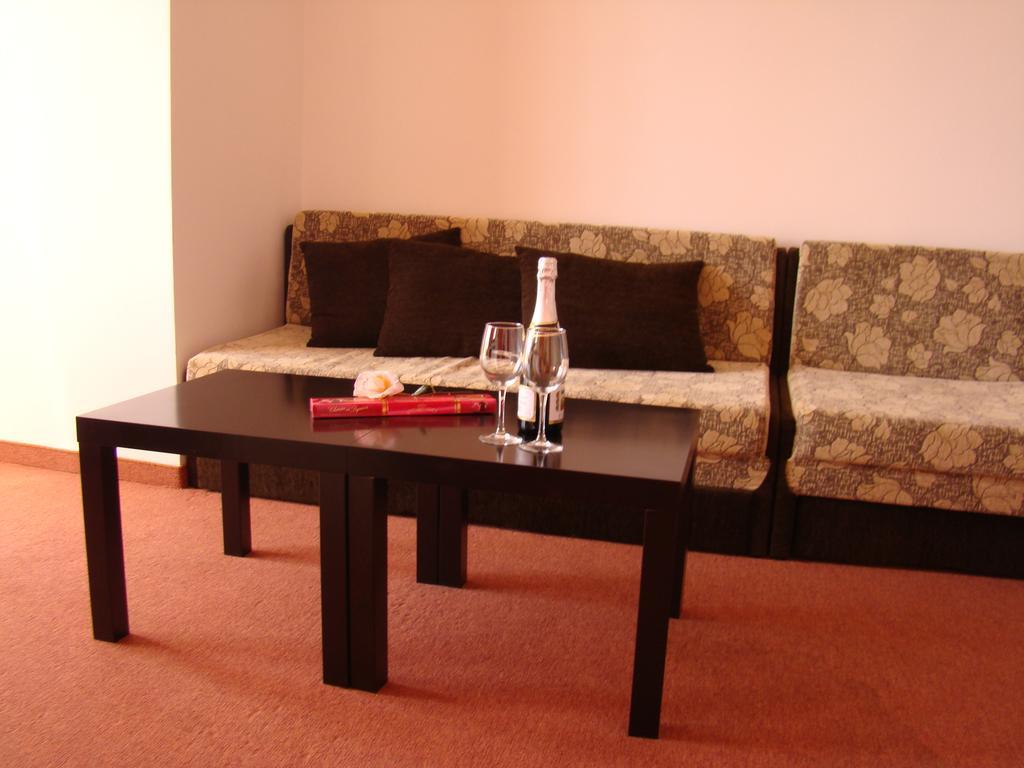 Hotel Bellisimo Lozenets Bagian luar foto