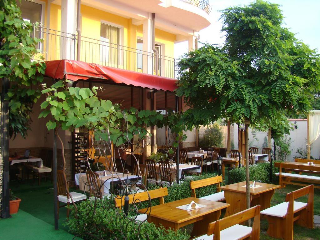 Hotel Bellisimo Lozenets Bagian luar foto